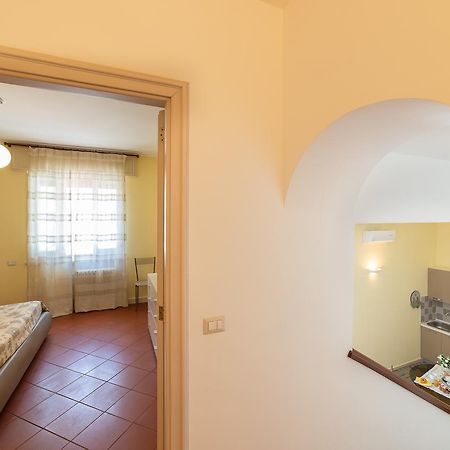 Villa Domus Salento Suites & Rooms Con Parcheggio Privato In Loco Lecce Ngoại thất bức ảnh