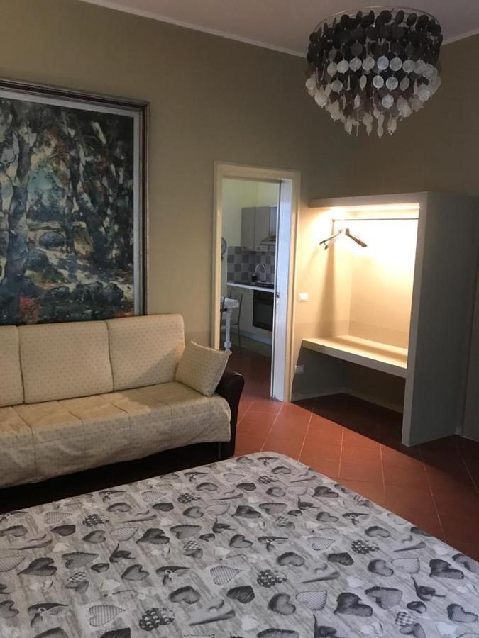 Villa Domus Salento Suites & Rooms Con Parcheggio Privato In Loco Lecce Ngoại thất bức ảnh