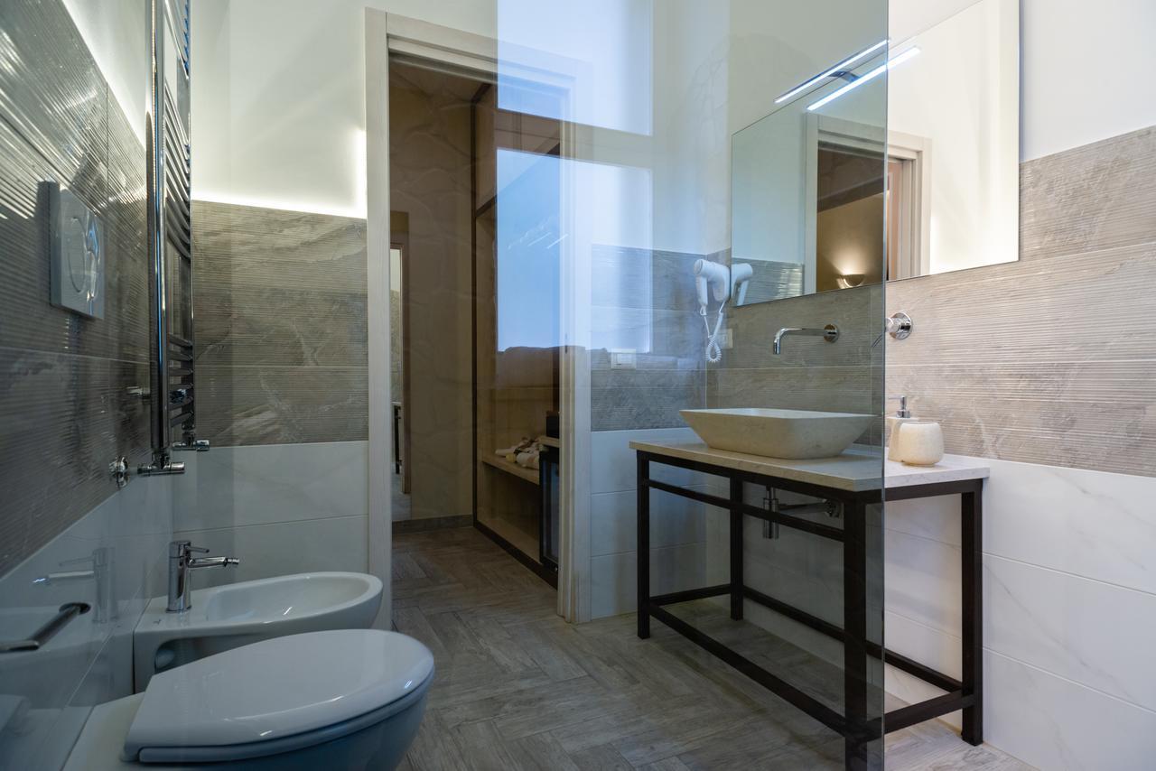 Villa Domus Salento Suites & Rooms Con Parcheggio Privato In Loco Lecce Ngoại thất bức ảnh