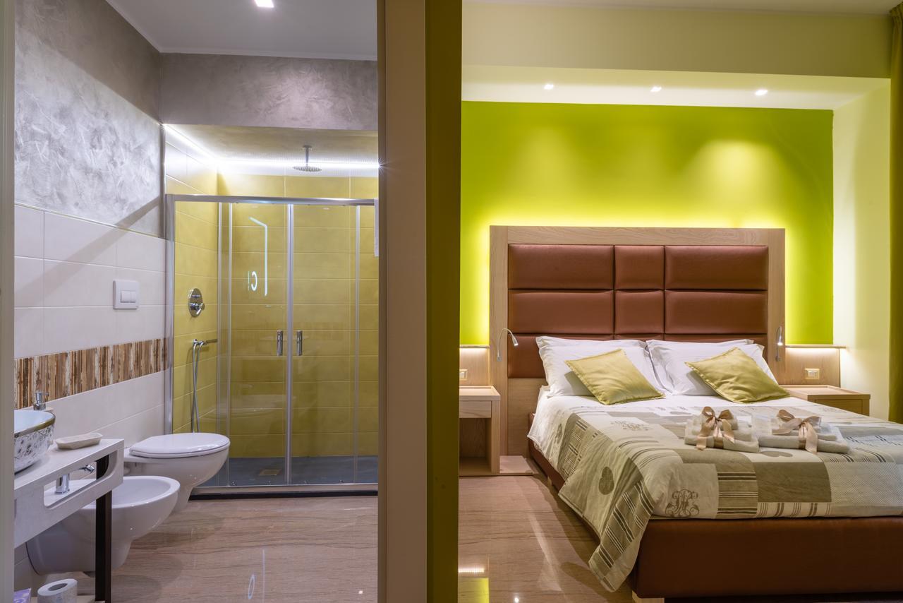 Villa Domus Salento Suites & Rooms Con Parcheggio Privato In Loco Lecce Ngoại thất bức ảnh