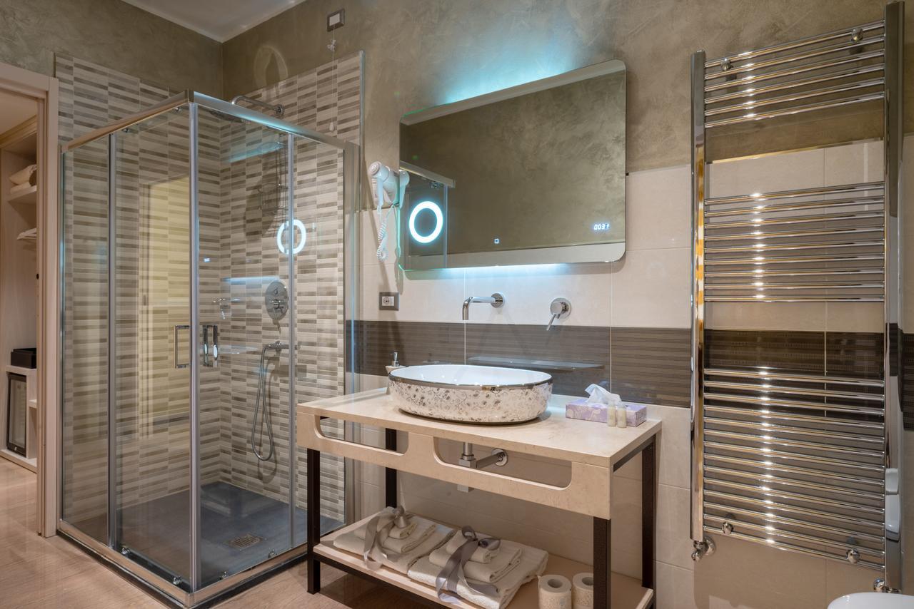 Villa Domus Salento Suites & Rooms Con Parcheggio Privato In Loco Lecce Ngoại thất bức ảnh