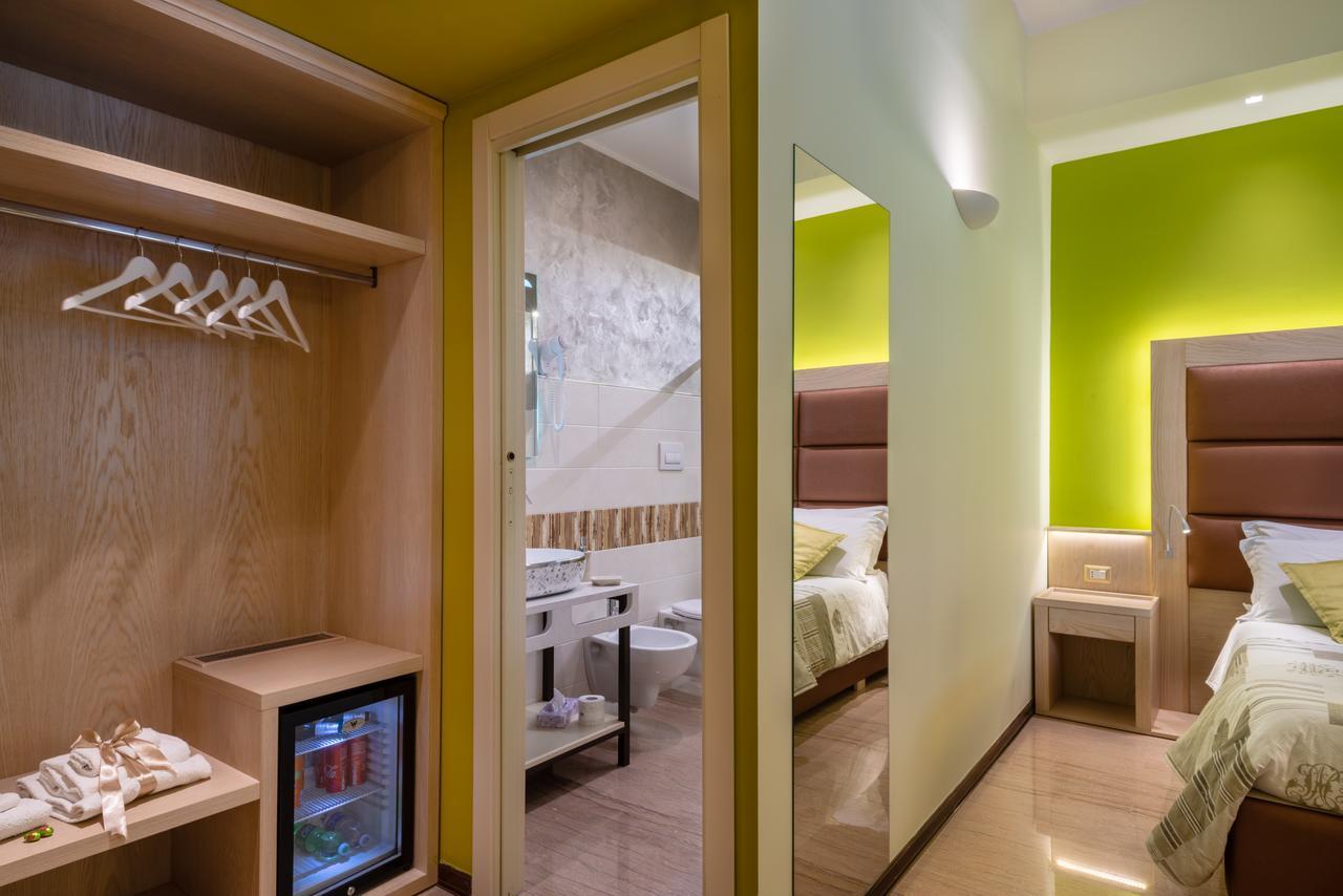 Villa Domus Salento Suites & Rooms Con Parcheggio Privato In Loco Lecce Ngoại thất bức ảnh