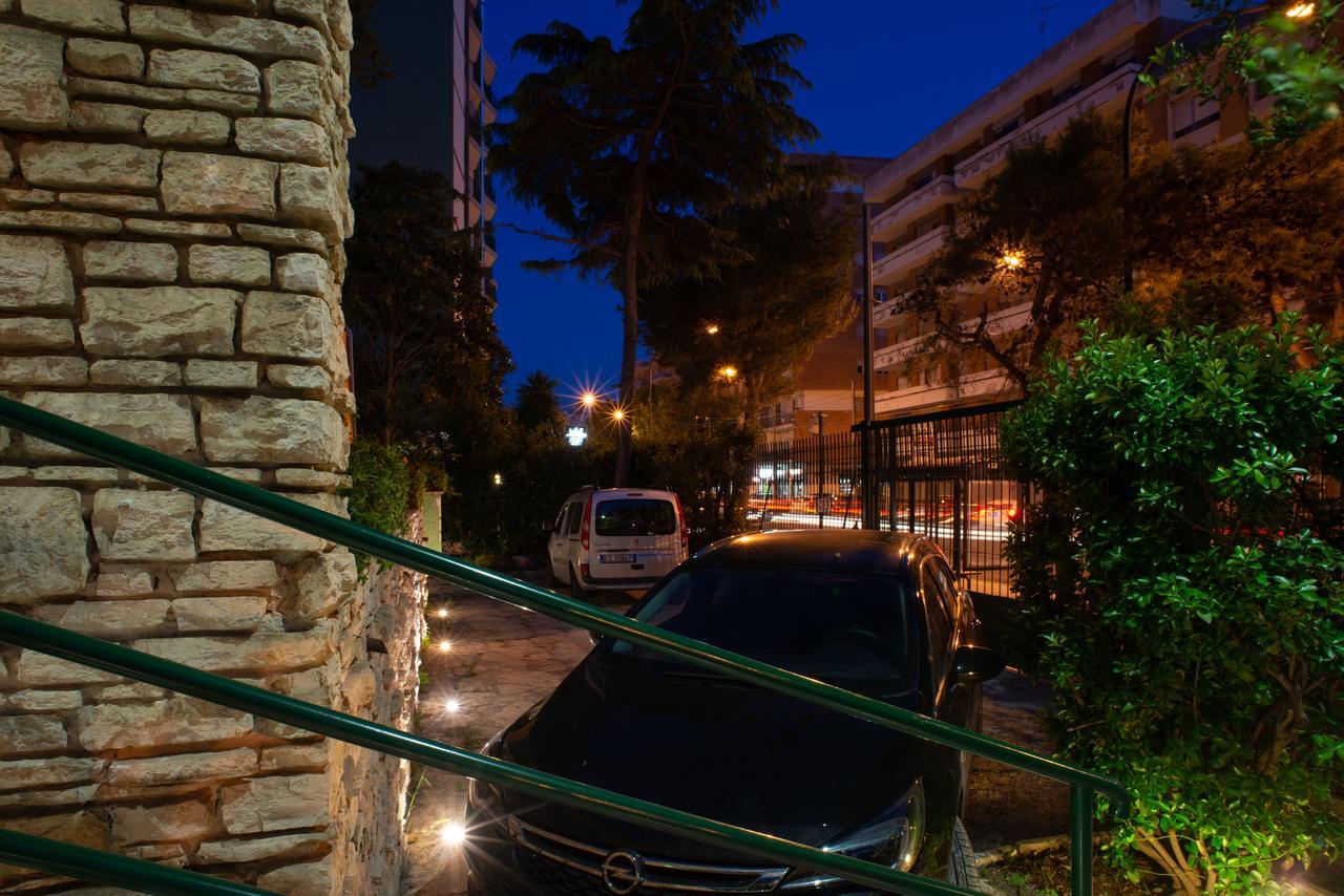 Villa Domus Salento Suites & Rooms Con Parcheggio Privato In Loco Lecce Ngoại thất bức ảnh
